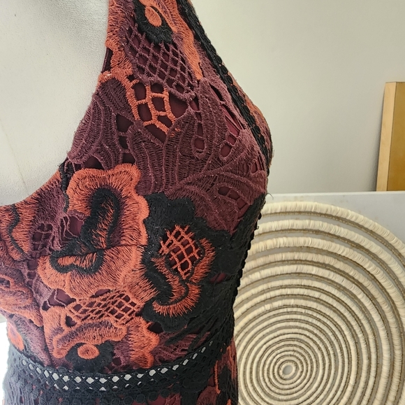 Neiman Marcus Lace Dress Sz. Baddie Style - Picture 7 of 7